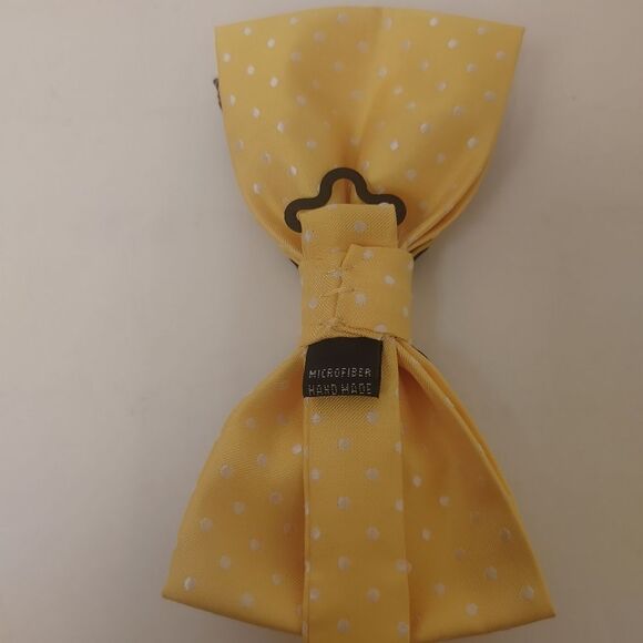 ROBERT LEWIS MEN'S BOWTIE AND POCKET SQUARE SET. - Picture 3 of 4